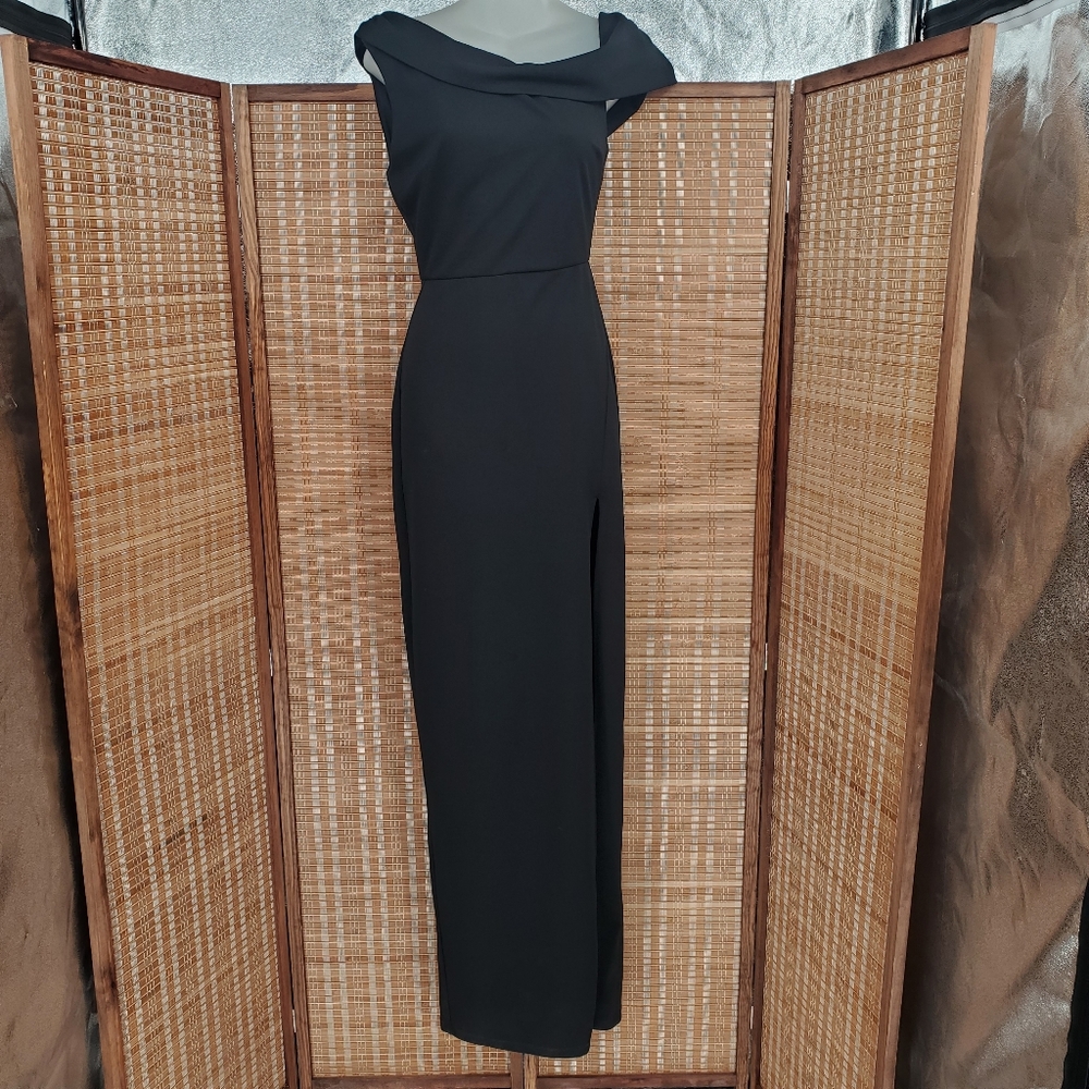 ♧ Windsor Asymmetric Neckline Off the Shoulder Black Formal Maxi Gown Size Small